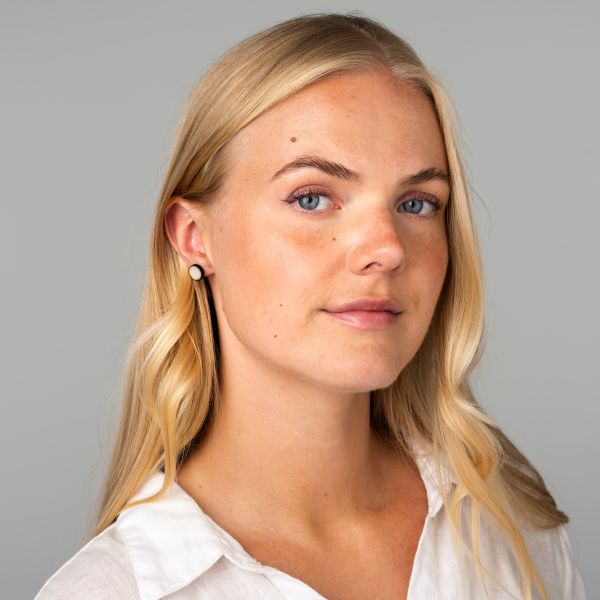 Øredobber. Angélica León, «Eclipse» Sort/hvit