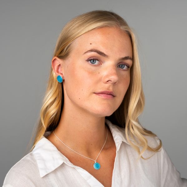 Øredobber. Nora Gulbrandsen, «Modell 1865». Turkis emalje og sølv